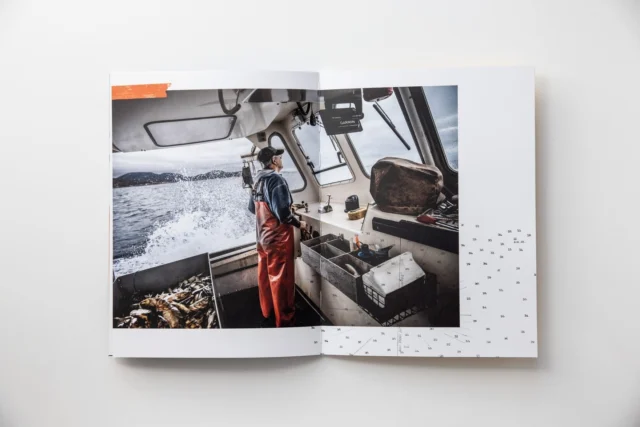 Experience the tactile beauty of Astrolite PC 100® in your fine art prints. 📚 Printed on our 100% post-consumer waste paper, @tadd_myers’ The Lobstermen of Little Cranberry Island is a testament to the power of eco-friendly materials. Discover how Astrolite PC 100® can bring your sustainable story to life. #FibersideChat #Photography #Lobstermen #LobstermenofLittleCranberry